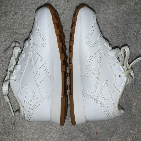 Kids Reebok Classics - Picture 4 of 6